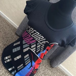 Disney Incredible Mom tee - S